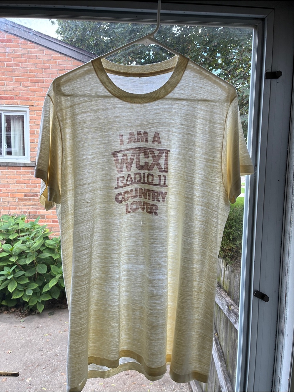 Vintage I Am A WCXI Radio 11 Country Lover Paper Thin Thrashed T-Shirt